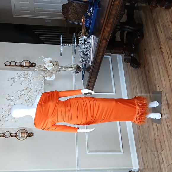 Women's Orange Off-Shoulder Furry Hem Maxi Dress. Size S - Picture 5 of 17